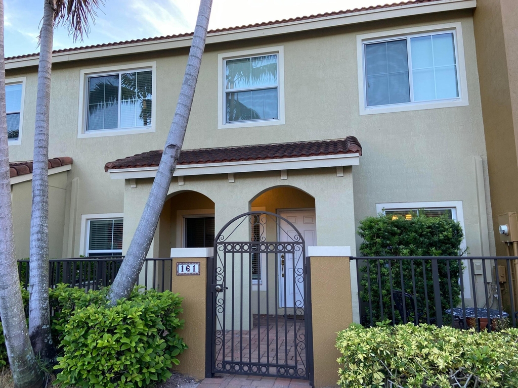 161 Monterey Bay Drive - Photo 0