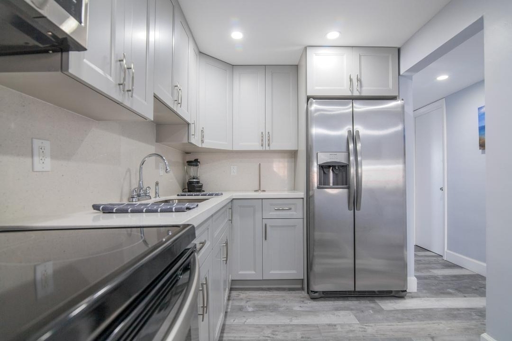 320 S Surf Road - Photo 11