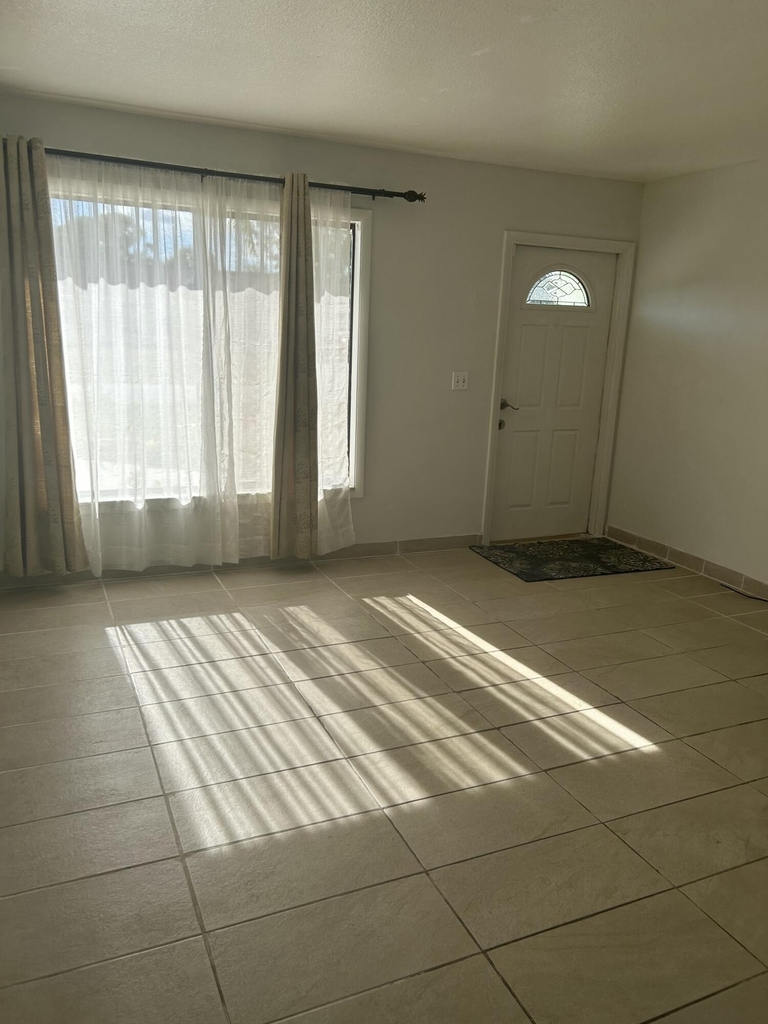 2289 Se Seamist Street - Photo 3