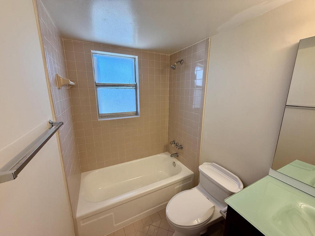560 Se 2nd Avenue - Photo 9