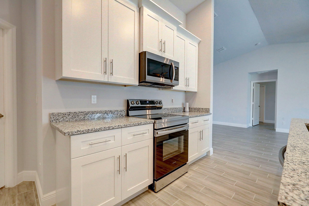 2352 Sw Plum Court - Photo 15