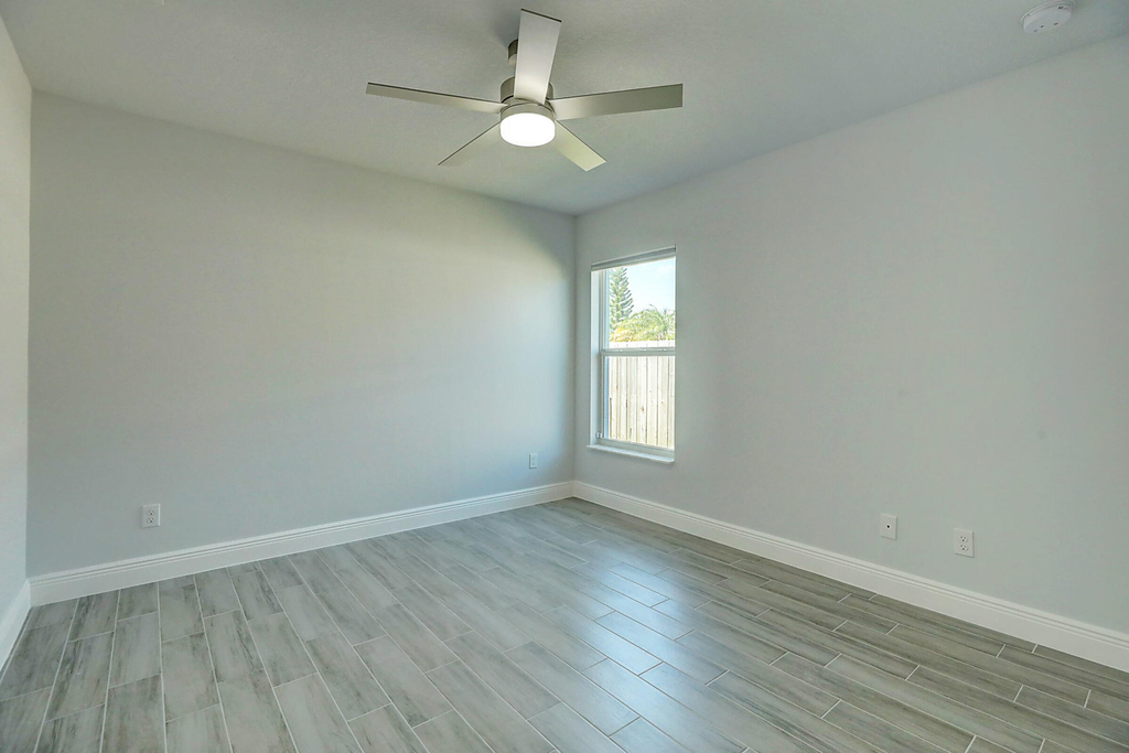 2352 Sw Plum Court - Photo 29