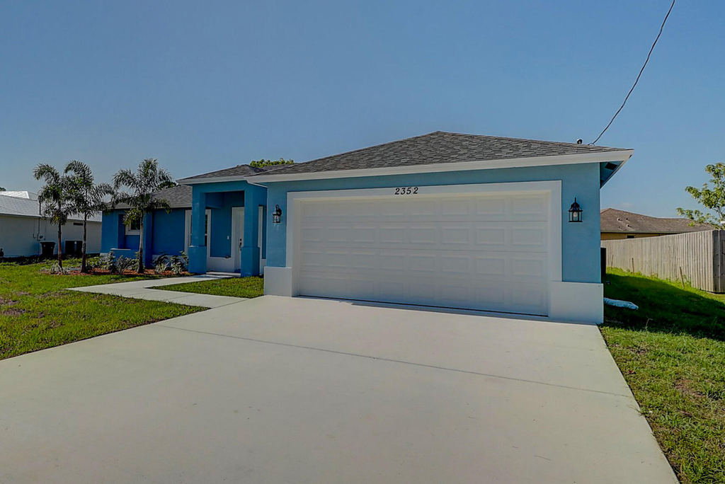 2352 Sw Plum Court - Photo 2
