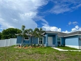 2352 Sw Plum Court - Photo 1