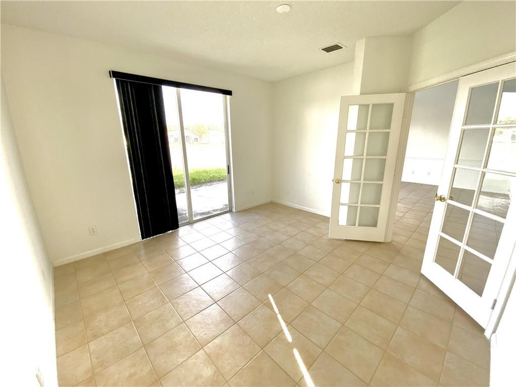 11135 Nw 46th Drive - Photo 12