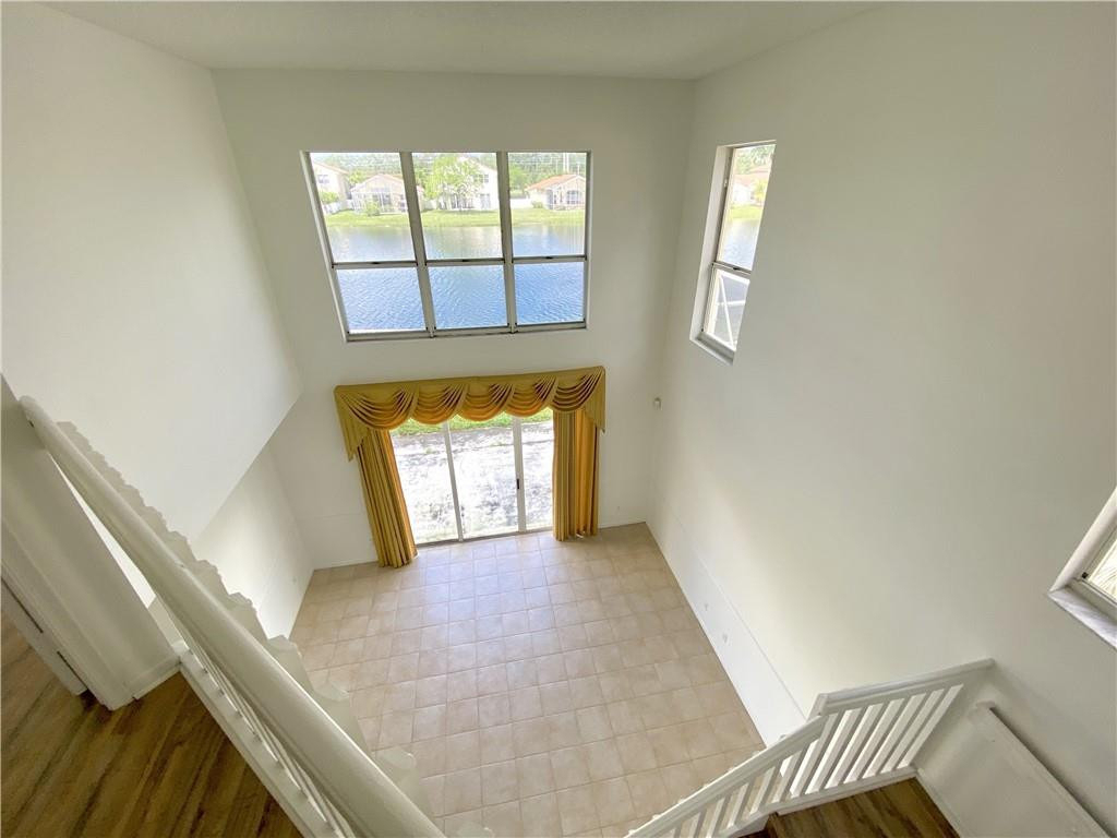 11135 Nw 46th Drive - Photo 3