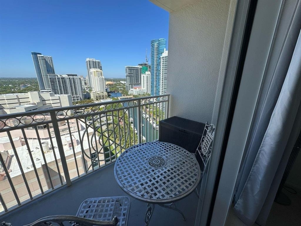 511 Se 5th Avenue - Photo 9
