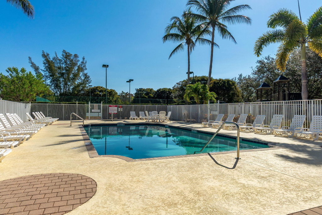 3887 Hamilton Key - Photo 39