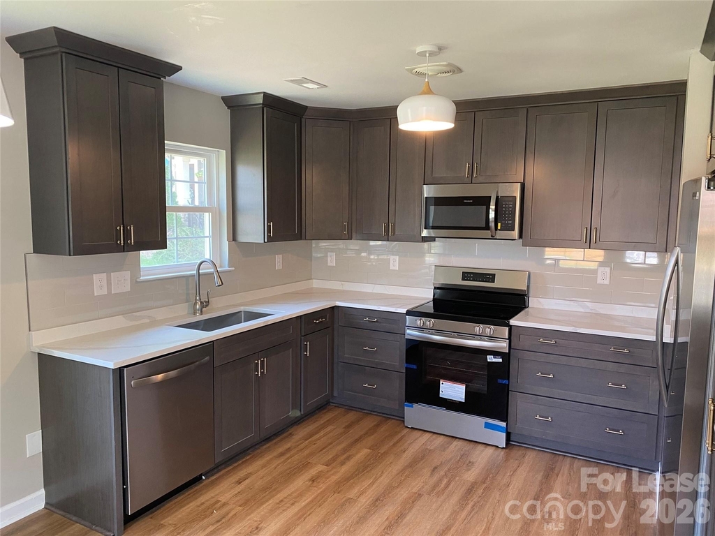 804 Matheson Avenue - Photo 3