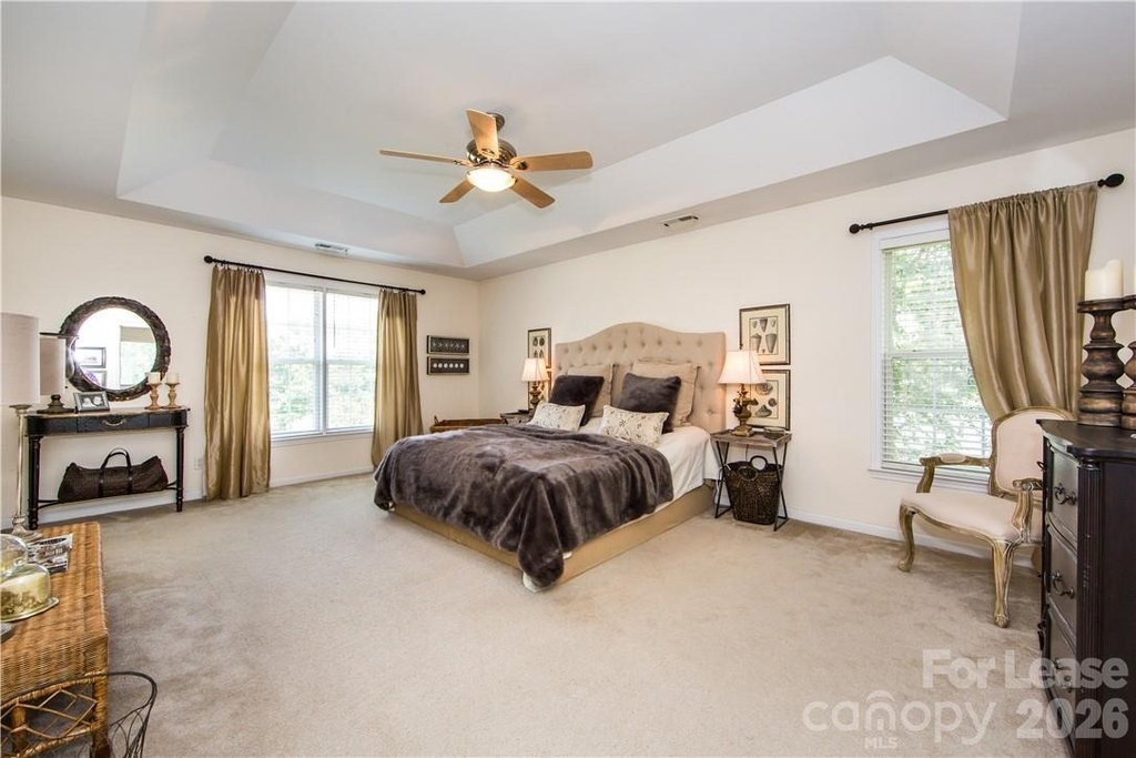 10378 Sutherby Drive - Photo 3