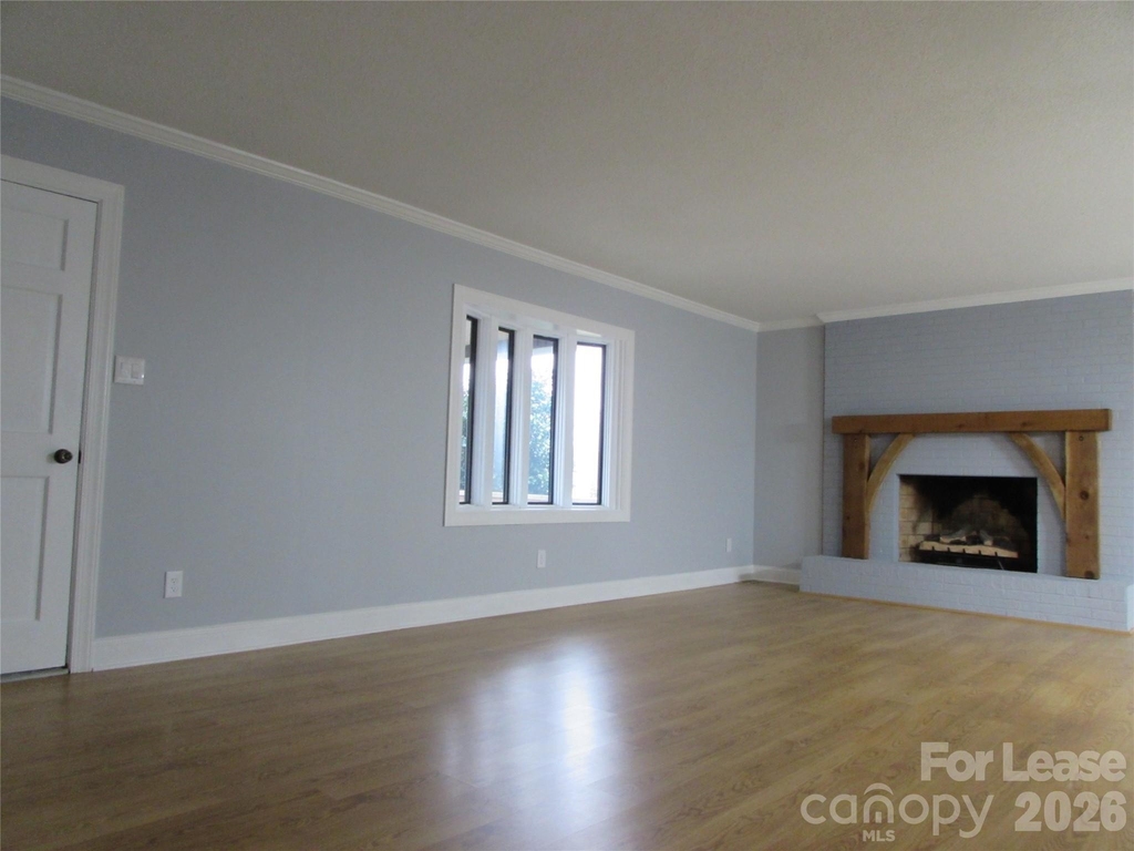 2725 Sloop Road - Photo 0