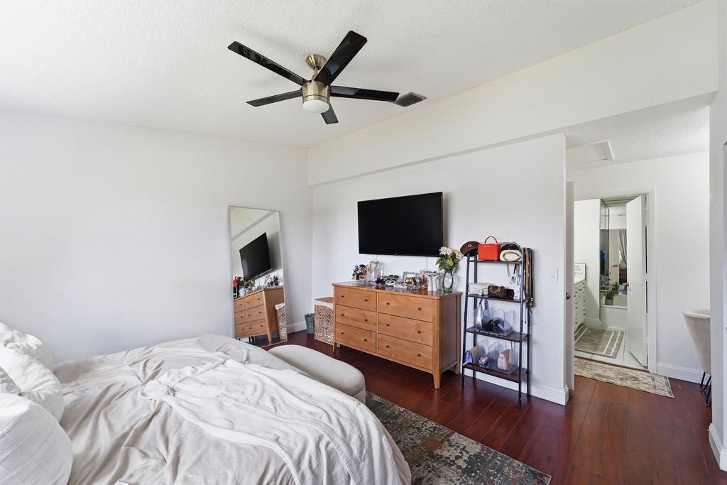 644 Ne 195th Street - Photo 10