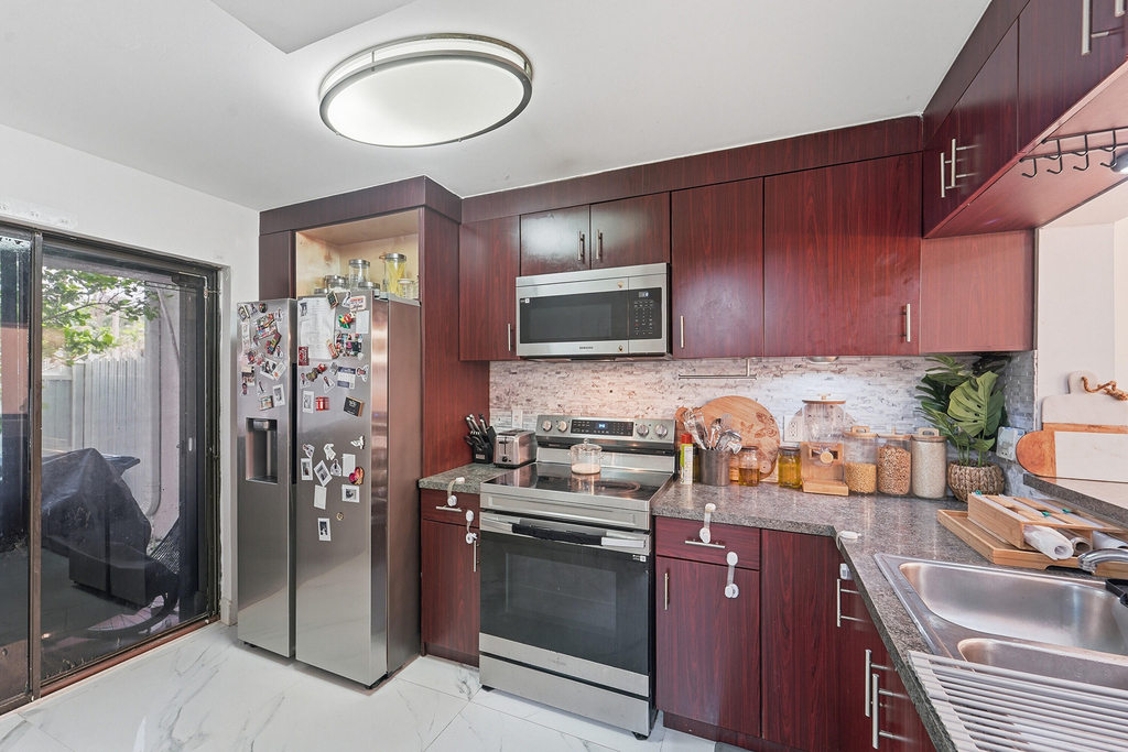 644 Ne 195th Street - Photo 6