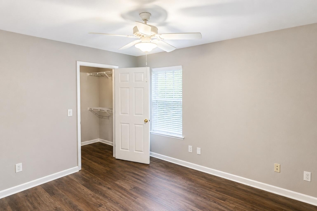 1740 Palm Cove Boulevard - Photo 14