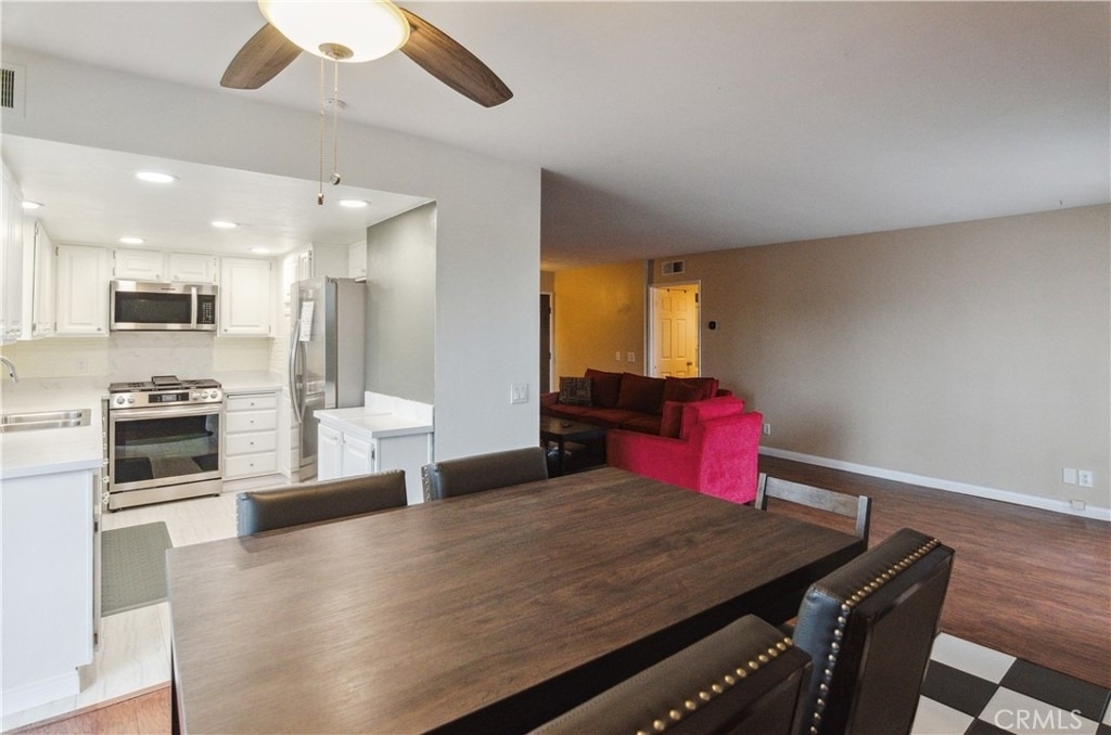 8710 Independence Avenue - Photo 6