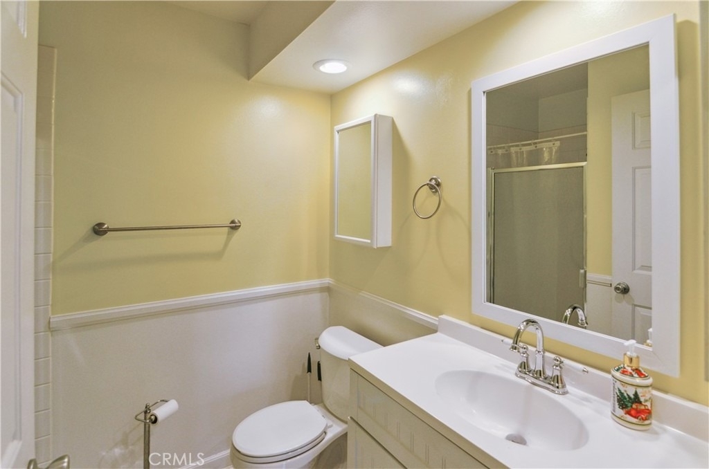 8710 Independence Avenue - Photo 9