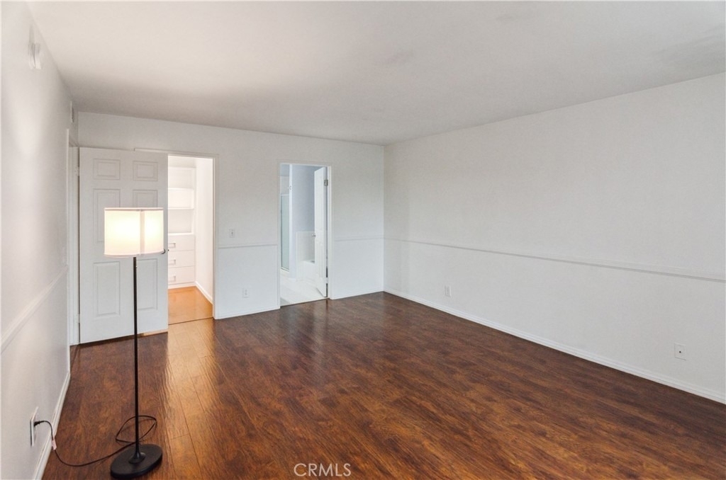 8710 Independence Avenue - Photo 12
