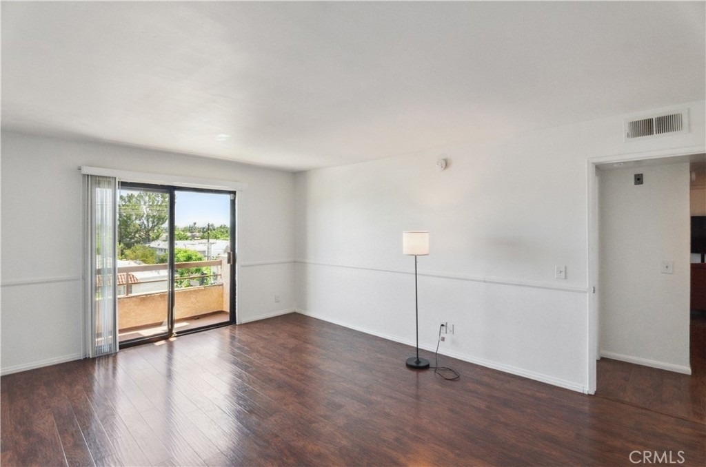 8710 Independence Avenue - Photo 15