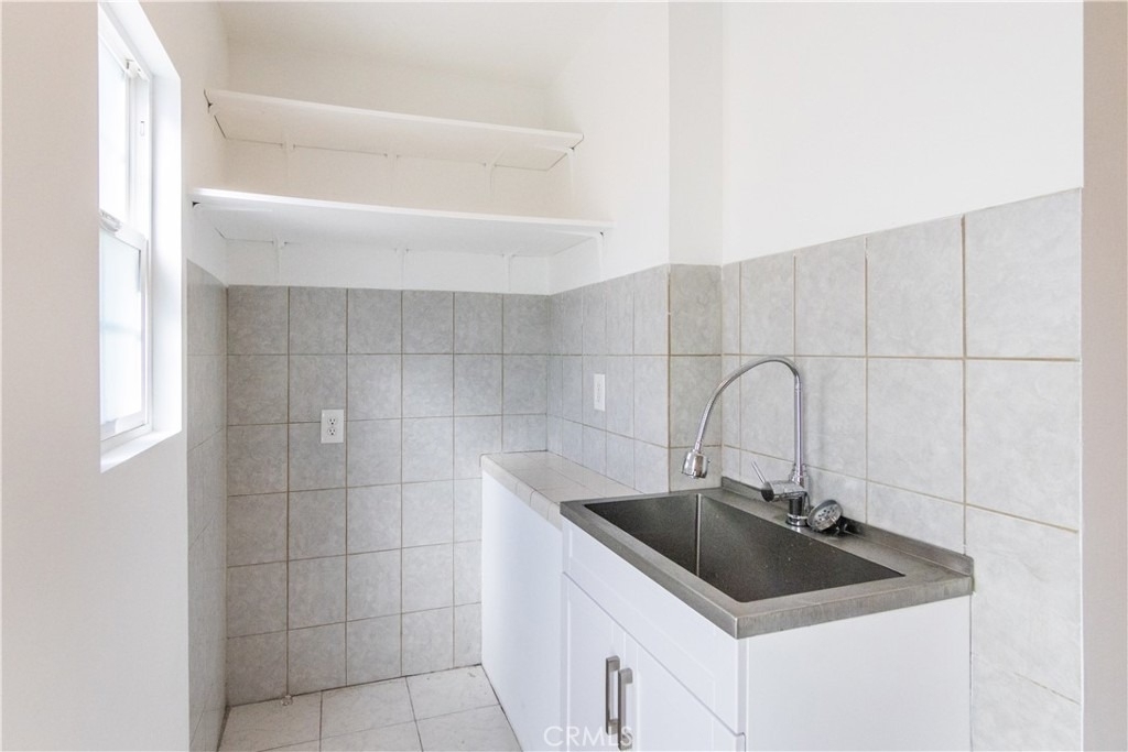 1094 S Plymouth - Photo 21