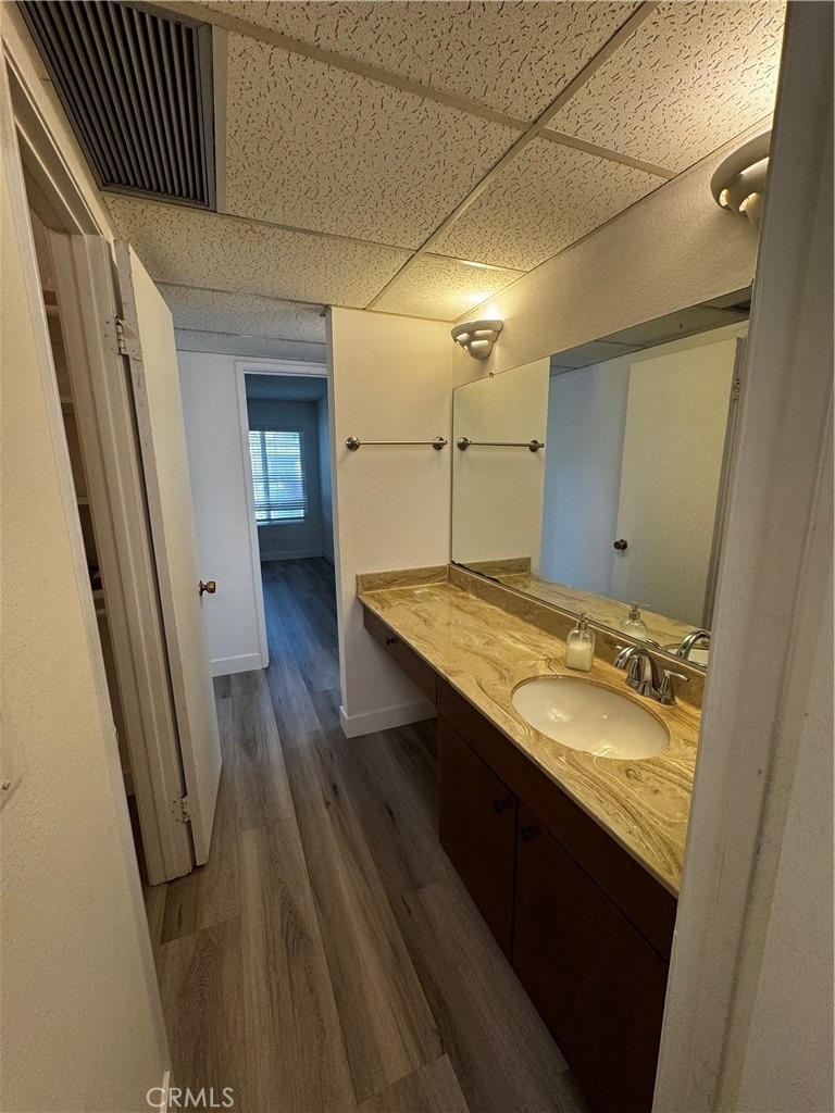 22330 Victory Boulevard - Photo 6