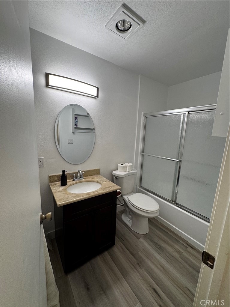 22330 Victory Boulevard - Photo 7