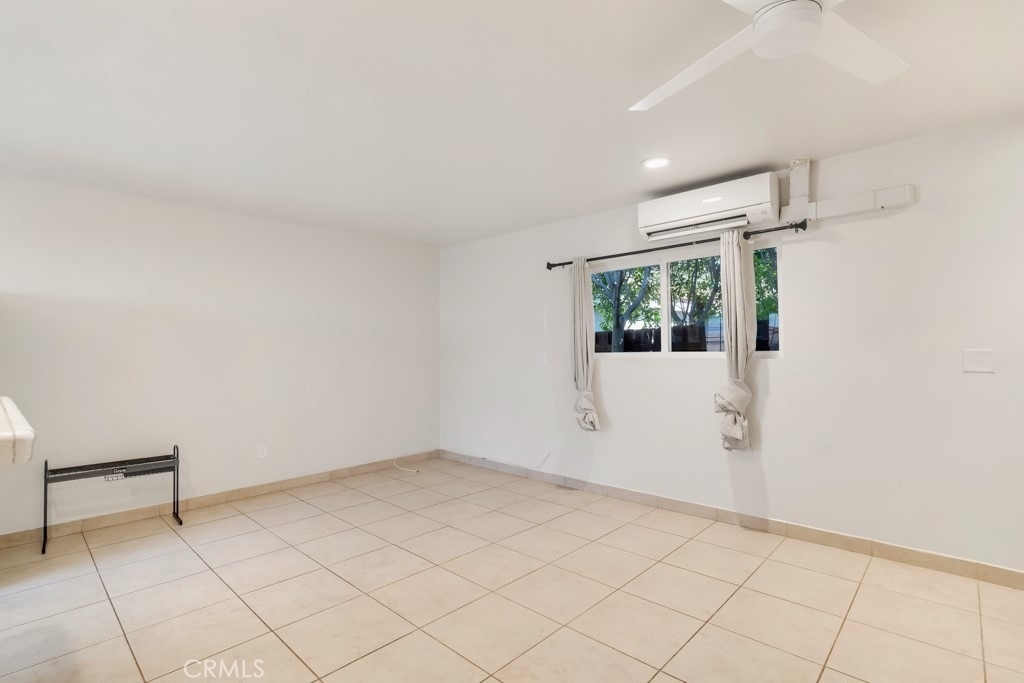 23101 Lanark Street - Photo 6