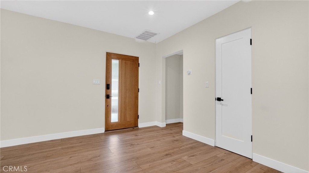 4711 Tyrone - Photo 33