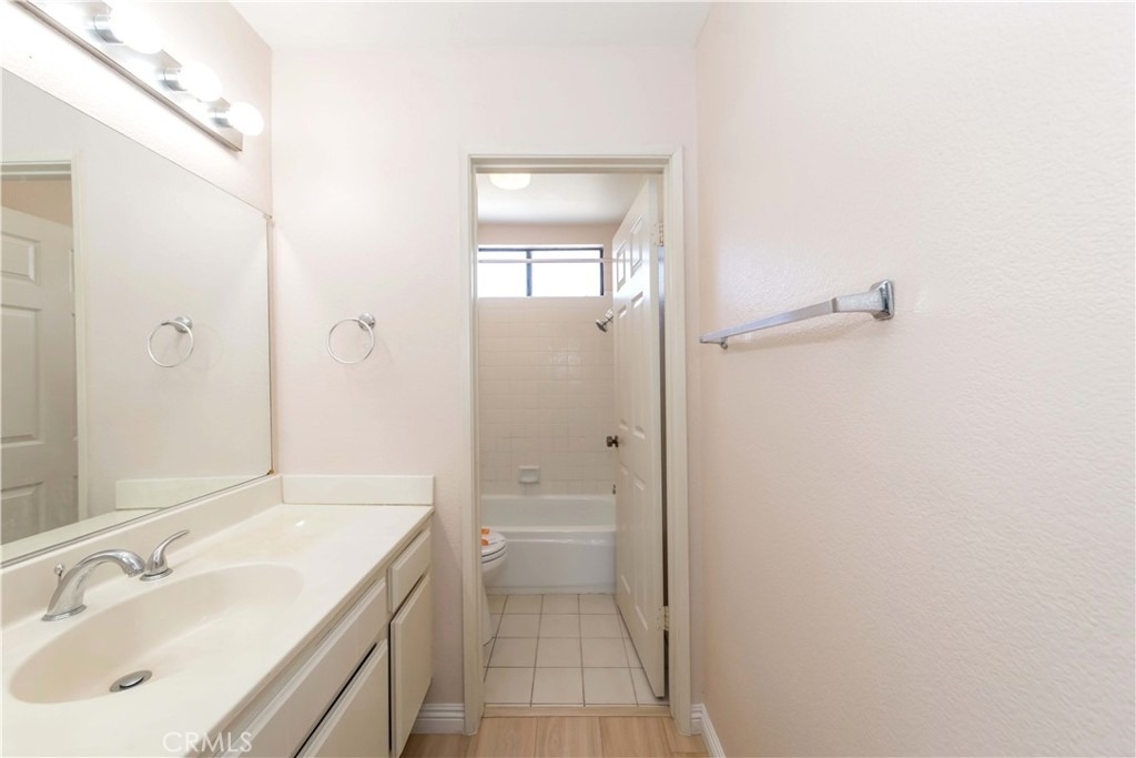 2577 Plaza Del Amo - Photo 24