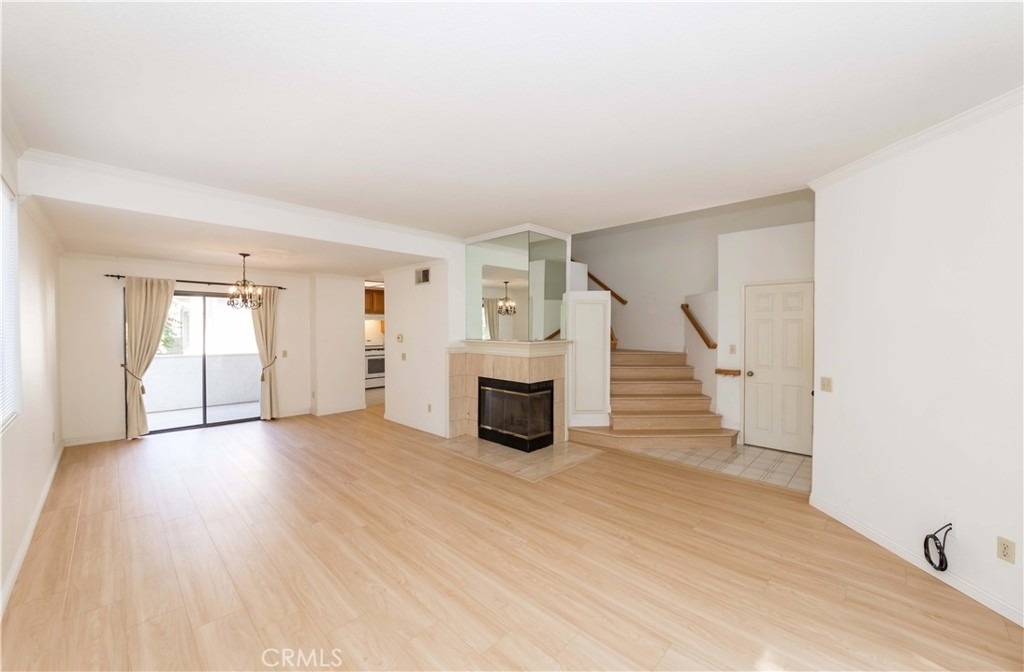 2577 Plaza Del Amo - Photo 3