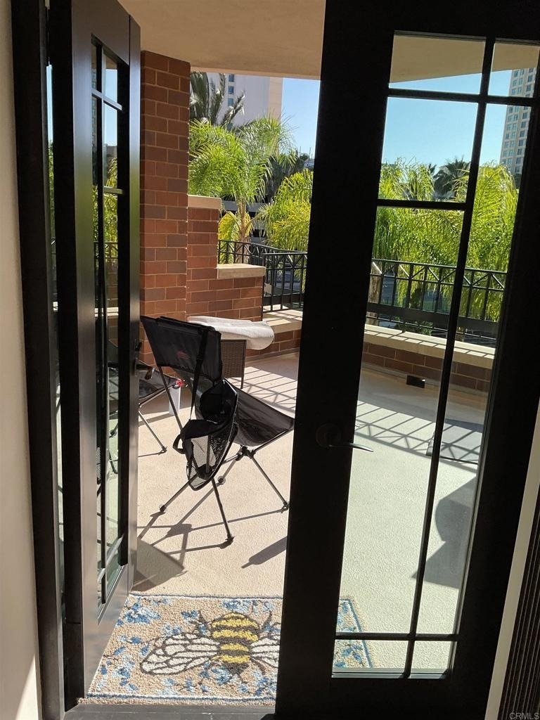 500 W Harbor Drive W - Photo 2