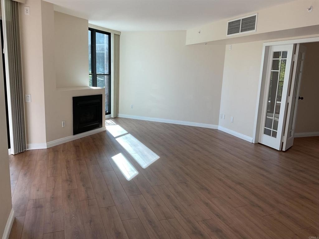500 W Harbor Drive W - Photo 1