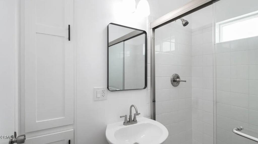 230 N Hollywood Way N - Photo 2
