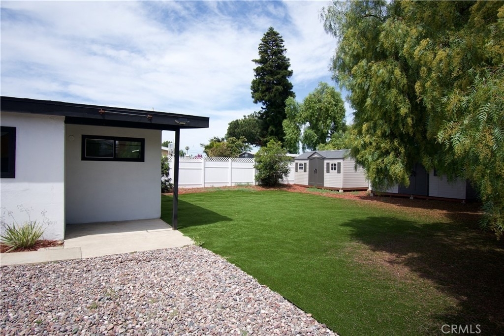 820 Iris - Photo 14
