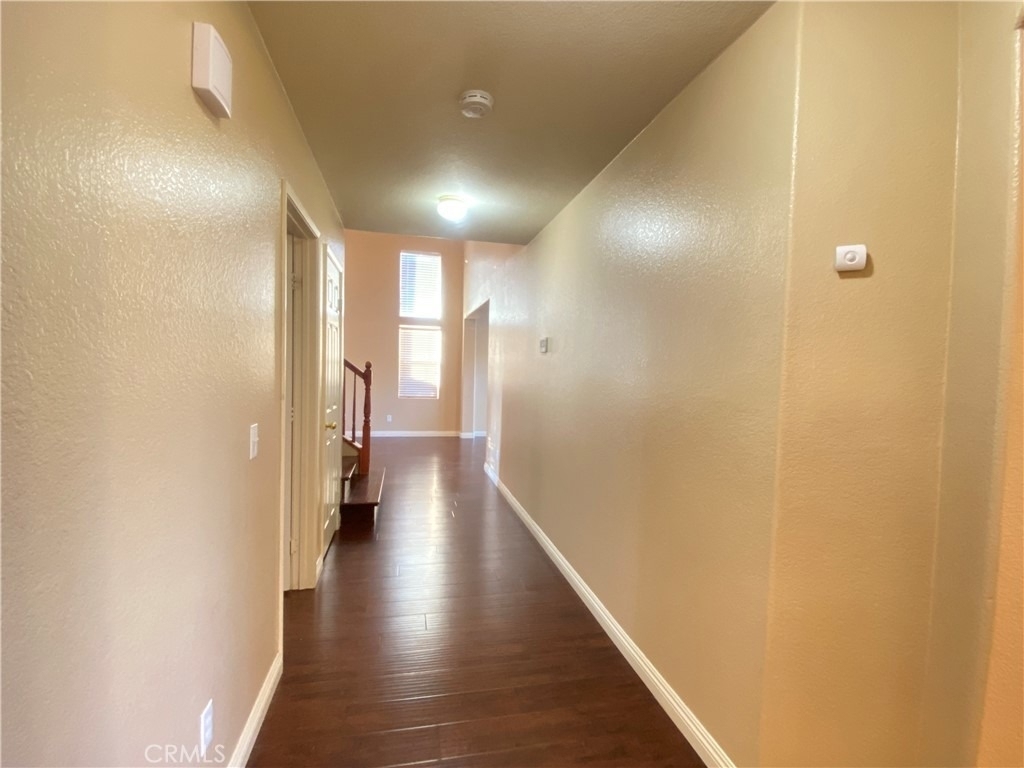 708 Hillview Street - Photo 9