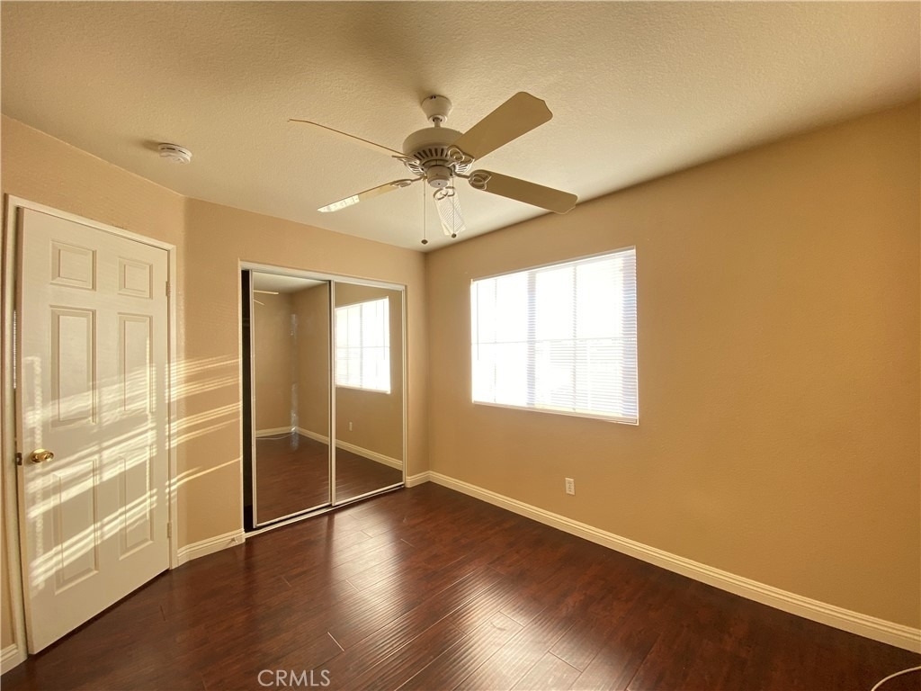 708 Hillview Street - Photo 32