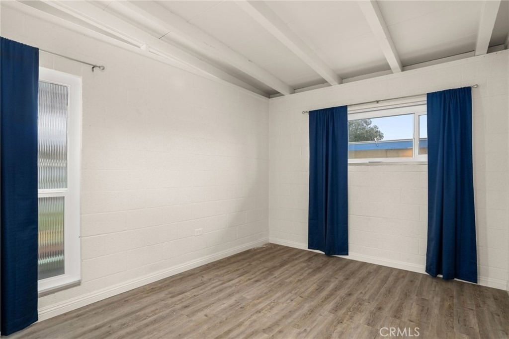 1335 Campus Avenue - Photo 16