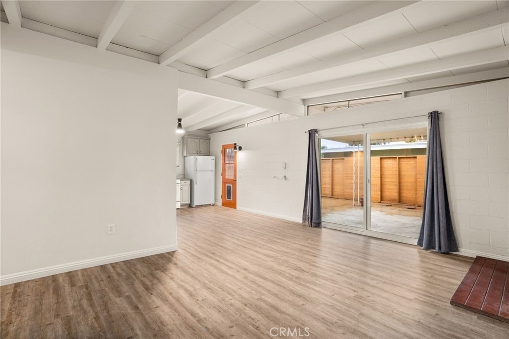 1335 Campus Avenue - Photo 11