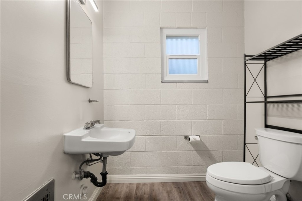 1335 Campus Avenue - Photo 21