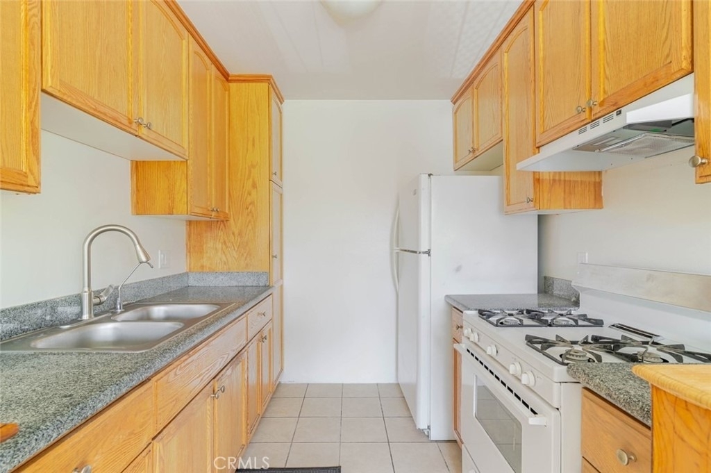 4514 Franklin Avenue - Photo 7