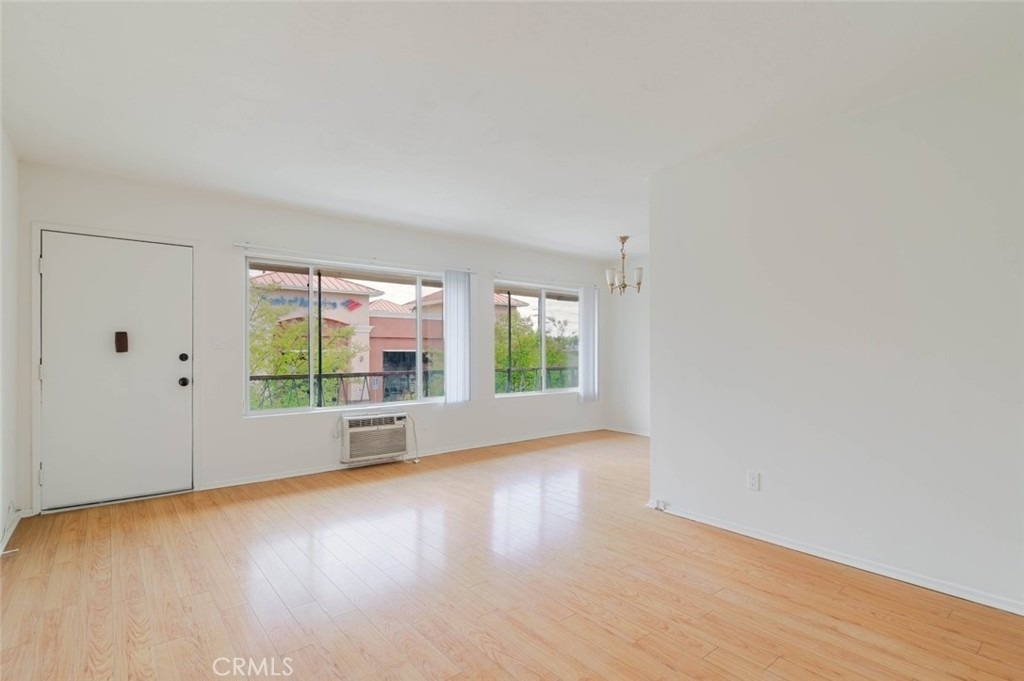 4514 Franklin Avenue - Photo 1