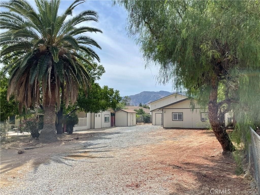 16395 A Broadway - Photo 7