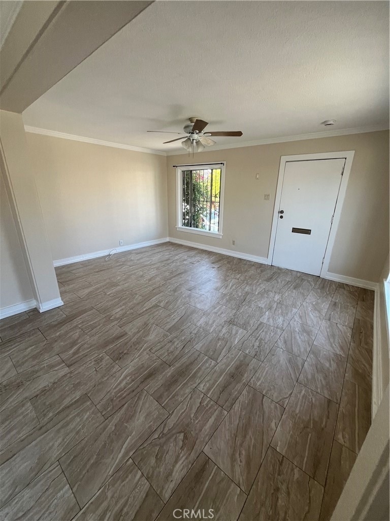 5216 S Budlong - Photo 11
