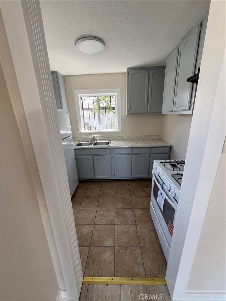 5216 S Budlong - Photo 29