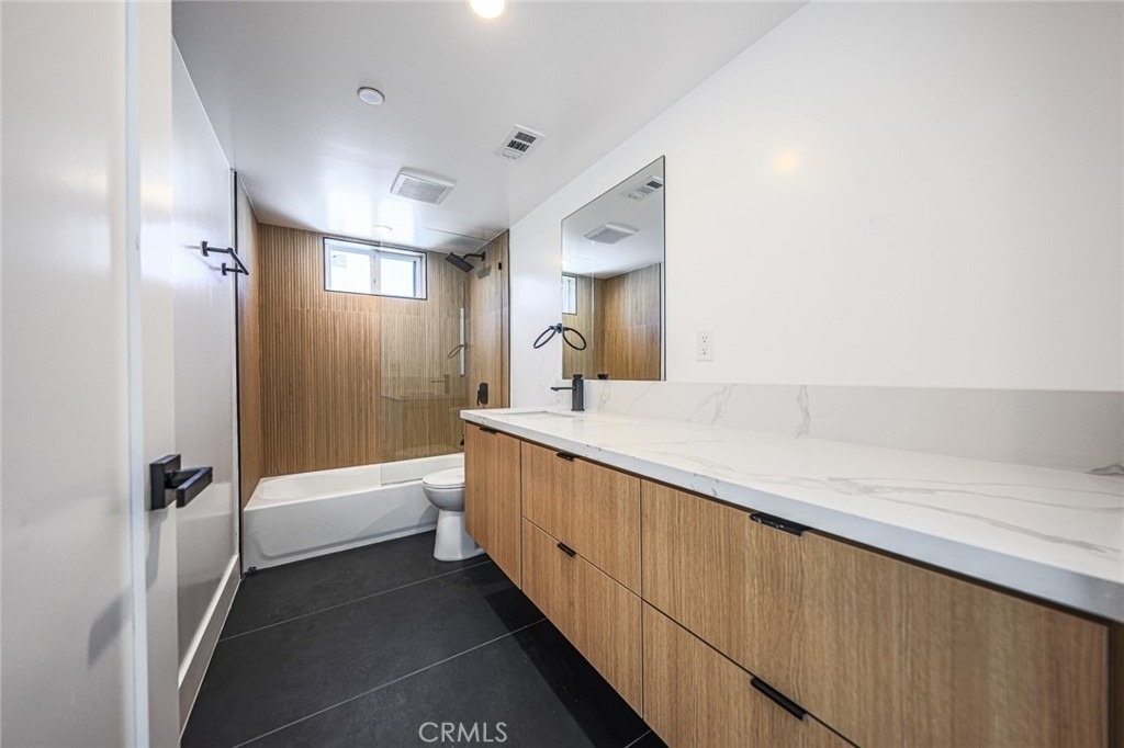 1239 N Orange Drive - Photo 24