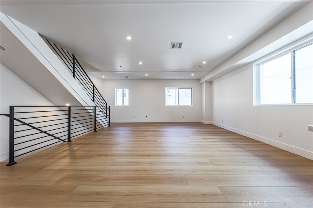 1239 N Orange Drive - Photo 25
