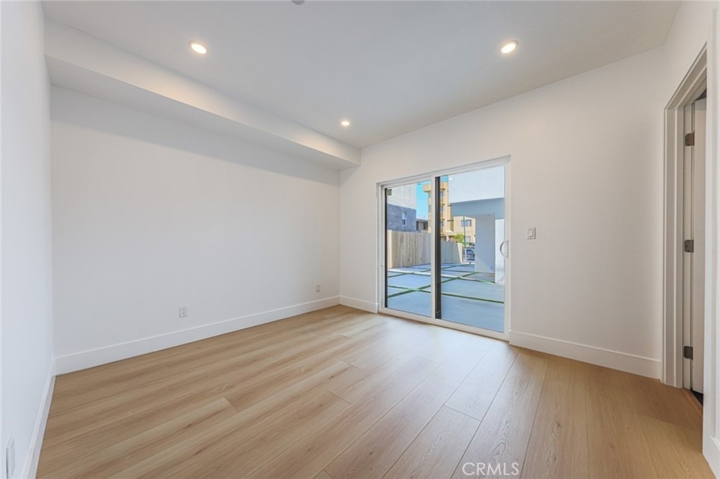 1239 N Orange Drive - Photo 16