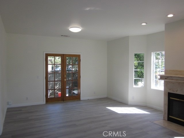 6017 Primrose Avenue - Photo 4