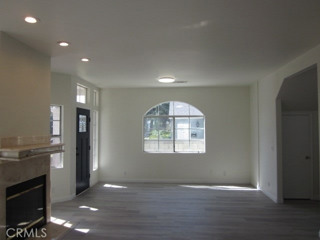 6017 Primrose Avenue - Photo 3