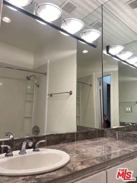 23901 Civic Center Way - Photo 21