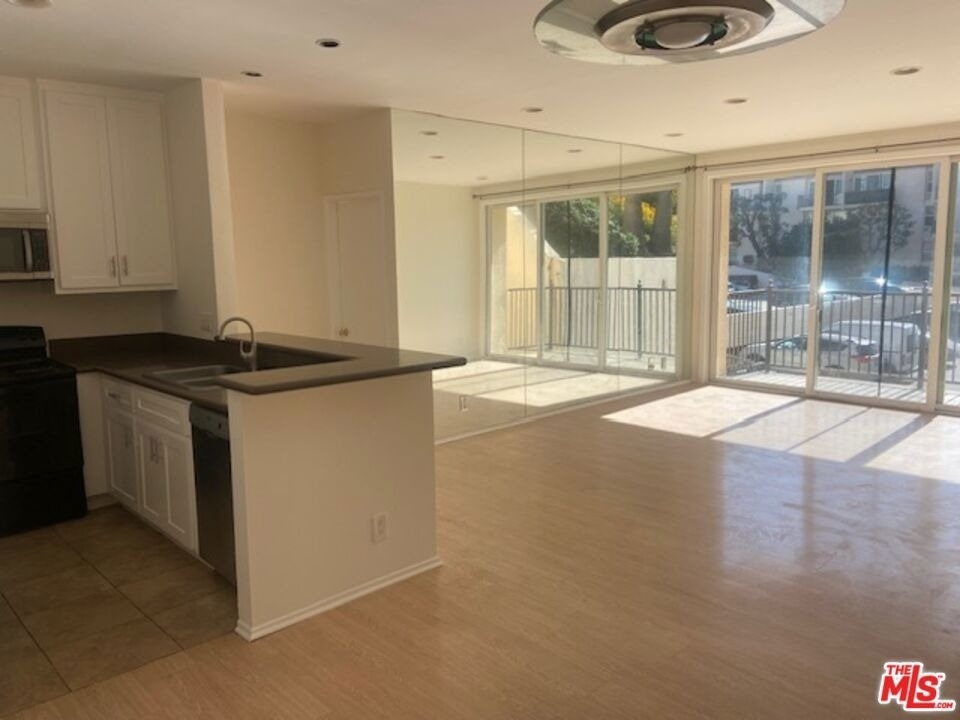 23901 Civic Center Way - Photo 8